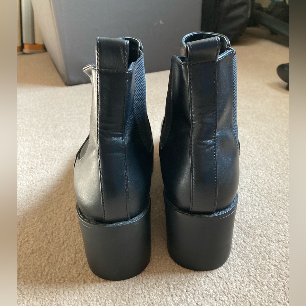 H&M Divided Platform Boots - Picture 3 of 7